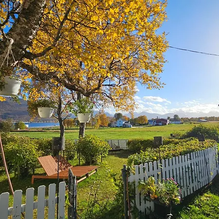 Hammergaarden * Sortland