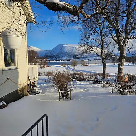 Hammergaarden - Karstua - Panoramic Arctic Apartment *